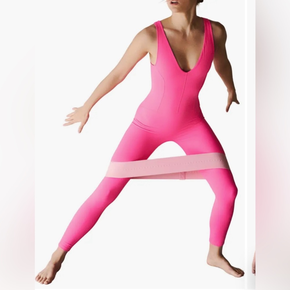 FP Movement Never Better Strappy Back Jumpsuit
Free People Large‎
